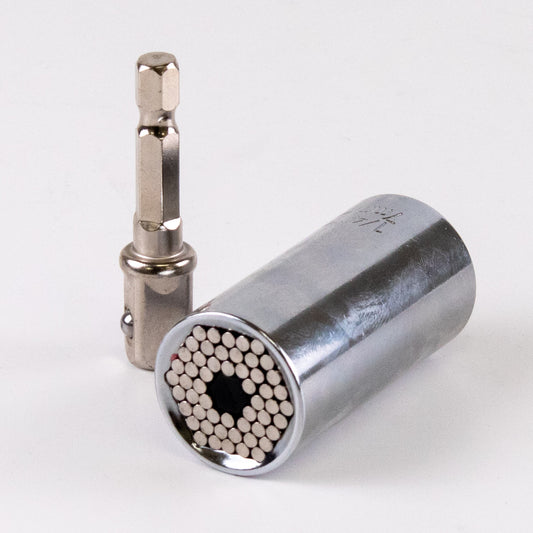 UNIVERSAL SOCKET