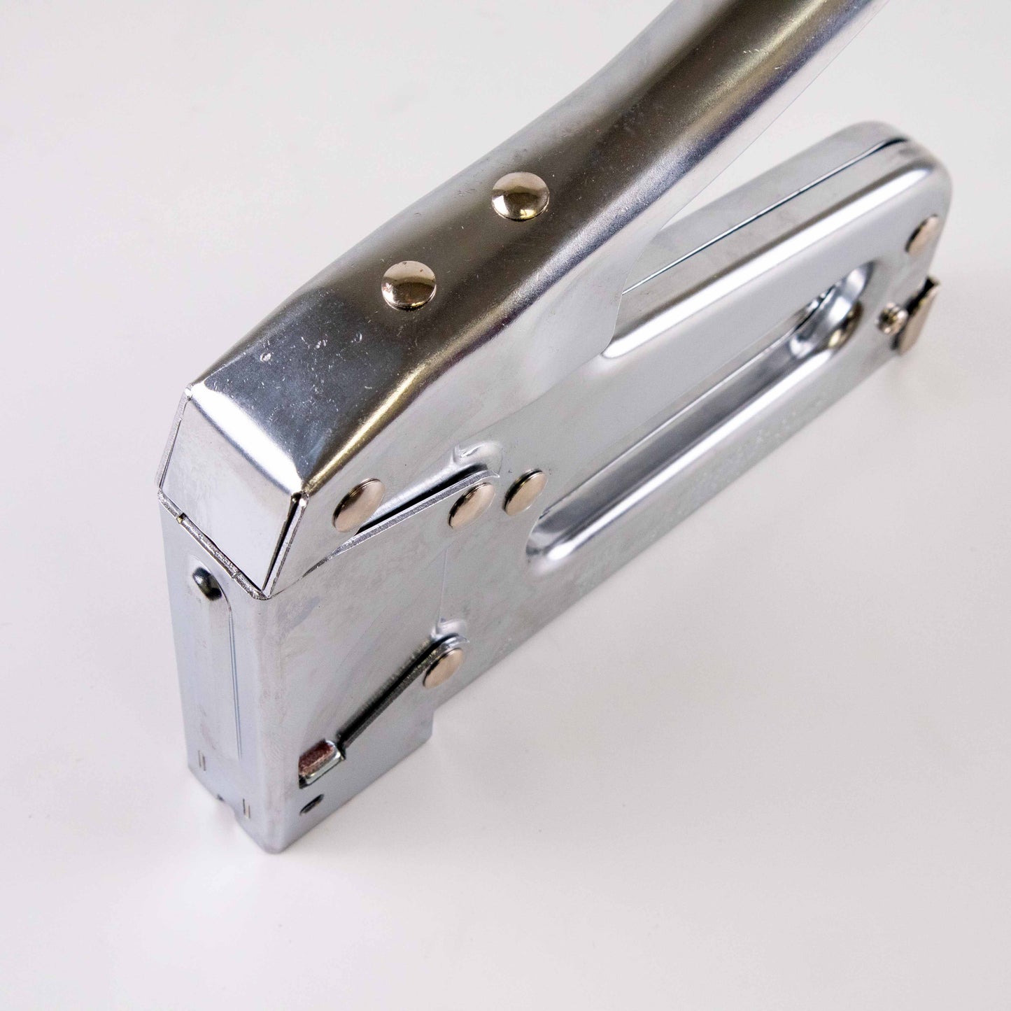 STAPLES GUN HEAVY DUTY T50