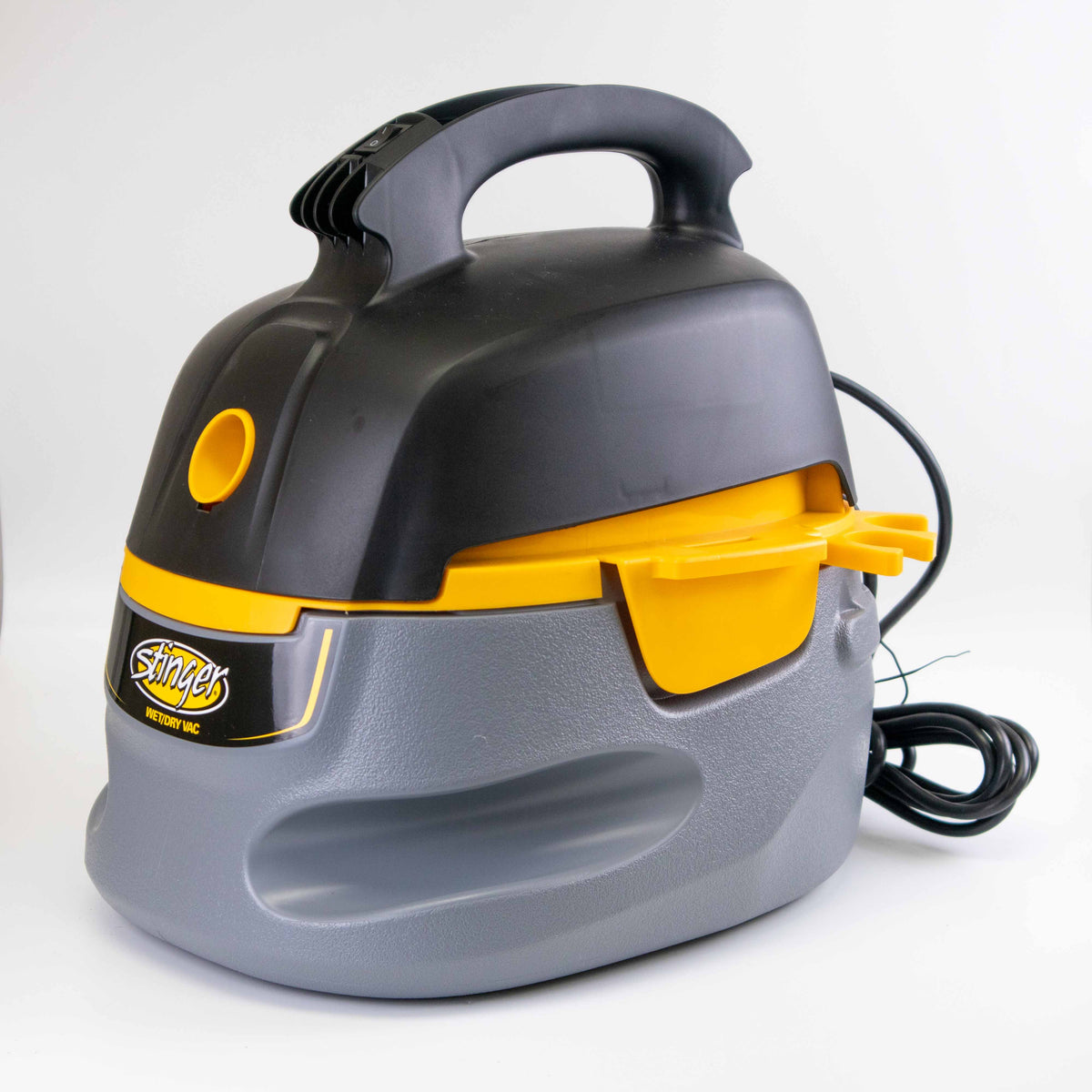 PORTABLE WET/DRY VACUUM – 2.5 GALLON 1.75 PEAK HP